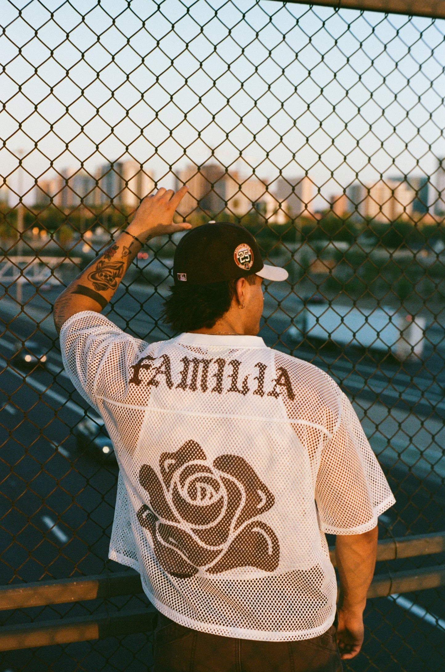 La Familia Jersey "Off-white/Brown"